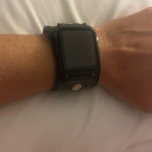 Sparkl band-cuff in black damier